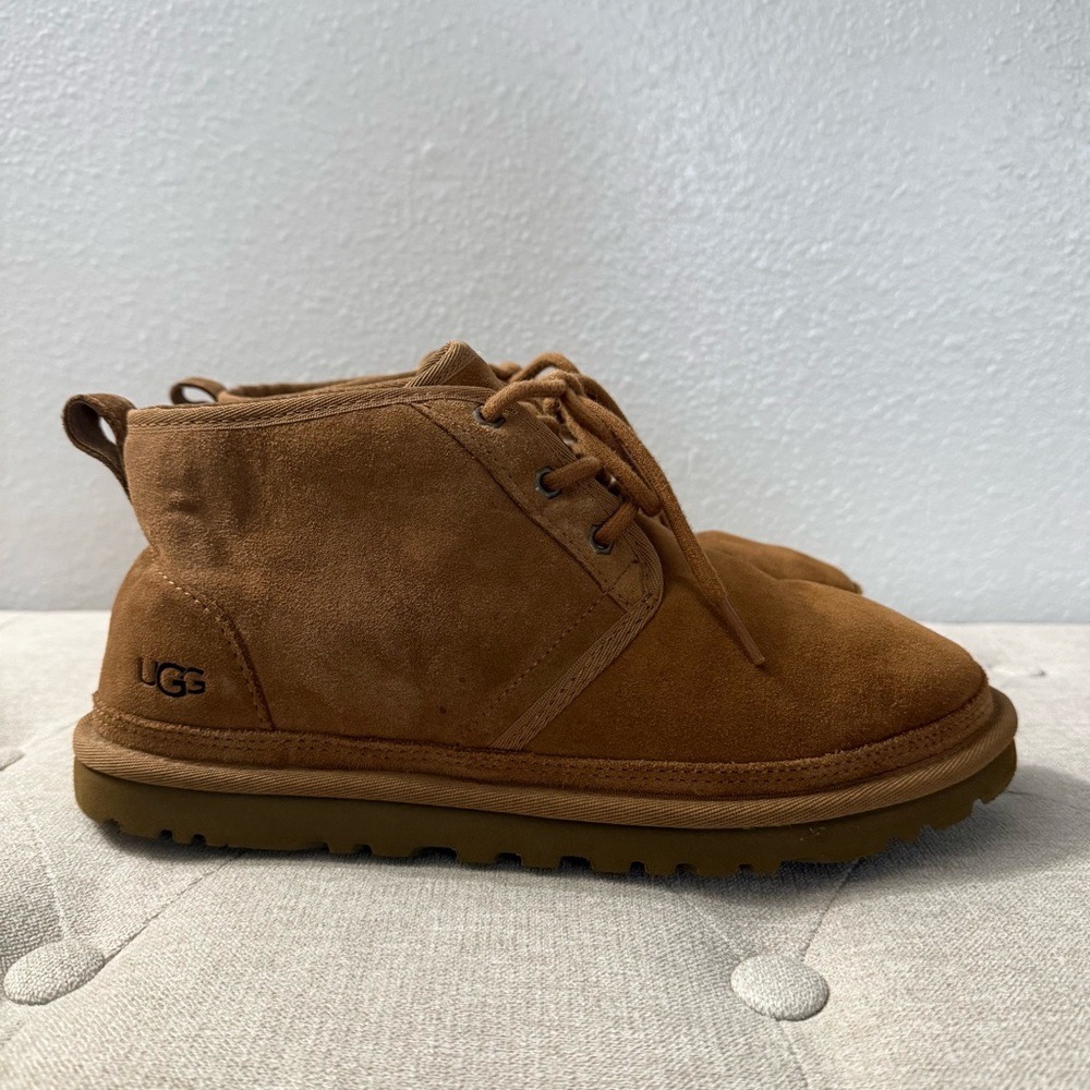 UGG Neumel Men’s Boots Chestnut Suede Size 9